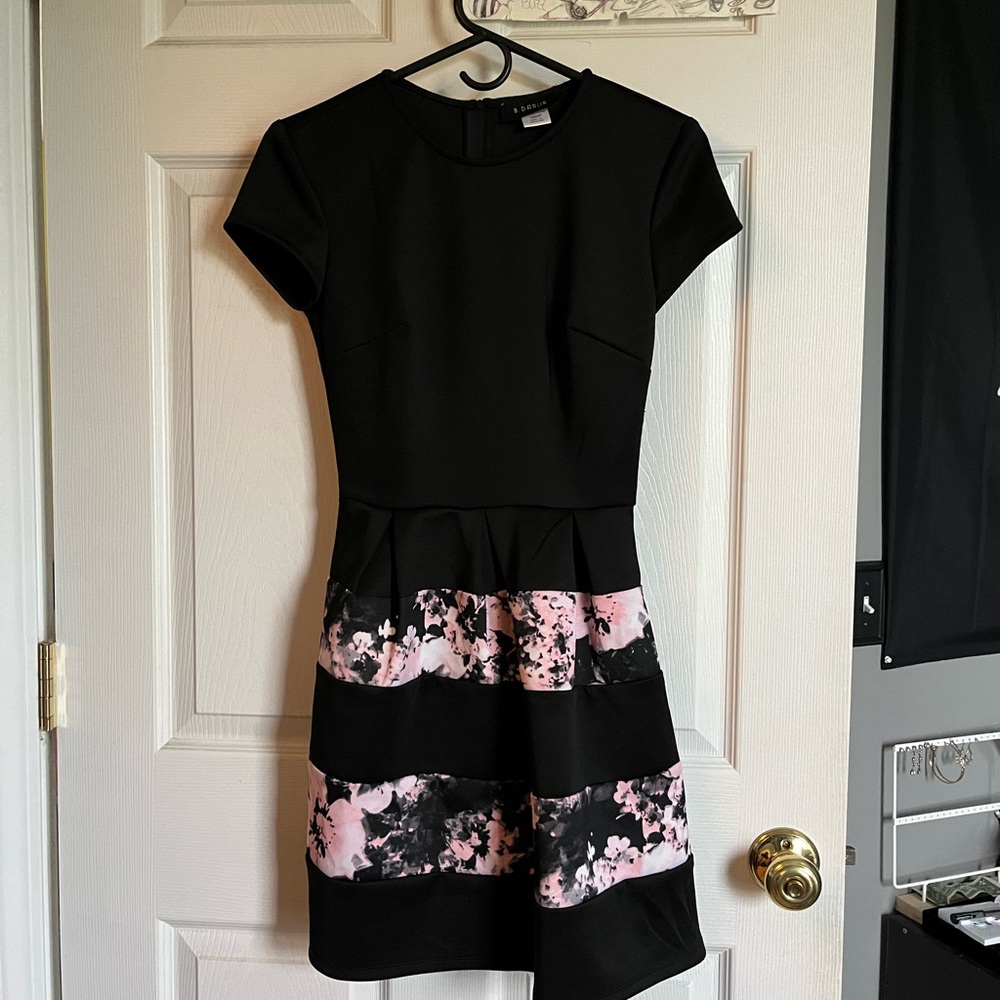 B. Darling, size 1/2, black short sleeved dress
